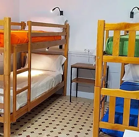 Espai Abadia Hostel